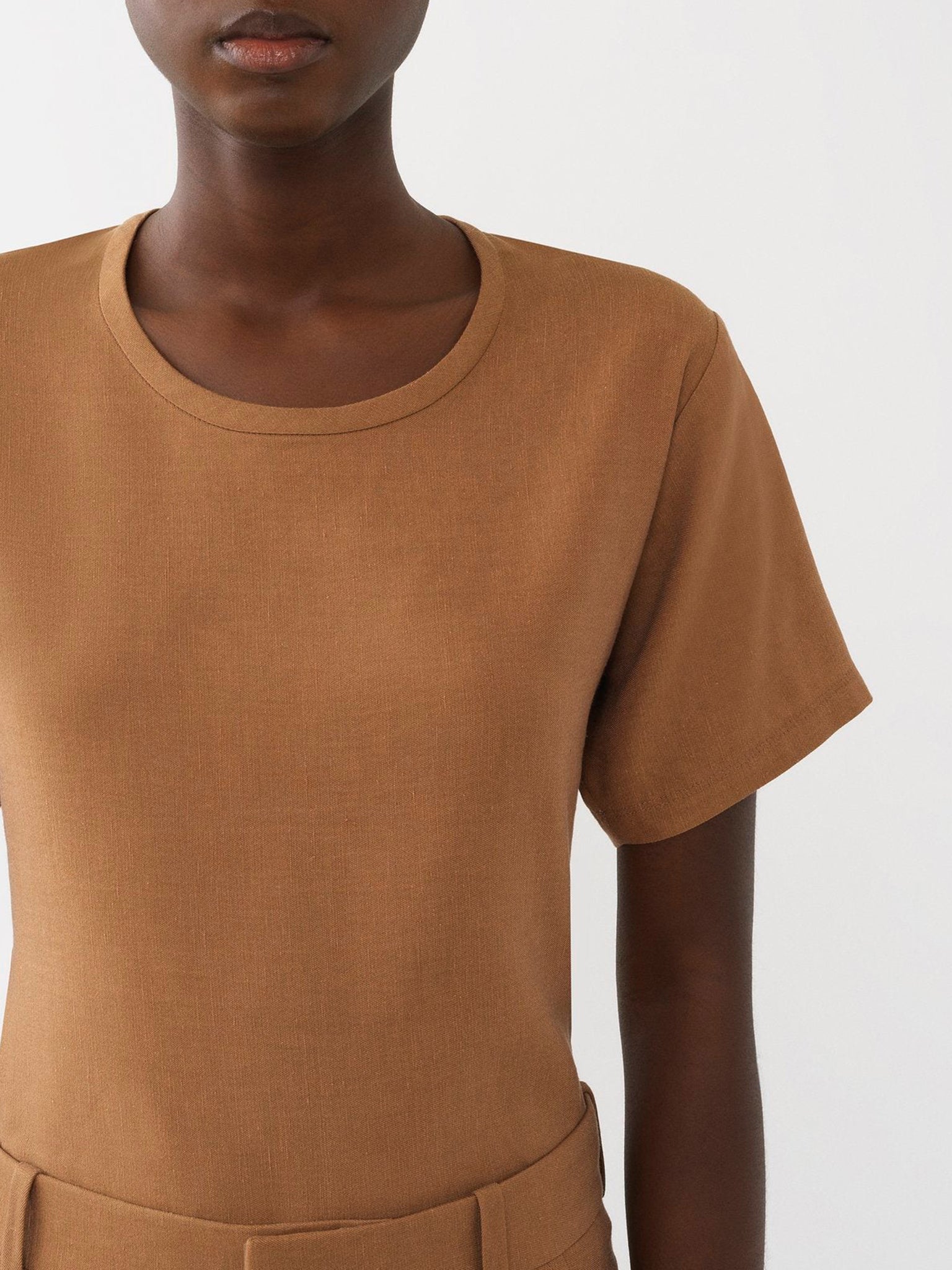 T-shirt classique en lin - Mustard Brown