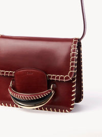 Sac en bandoulière Kattie en cuir - Dark Ruby