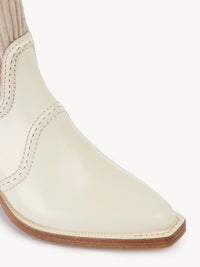Bottines texanes effet chaussette Nellie en cuir - Eggshell