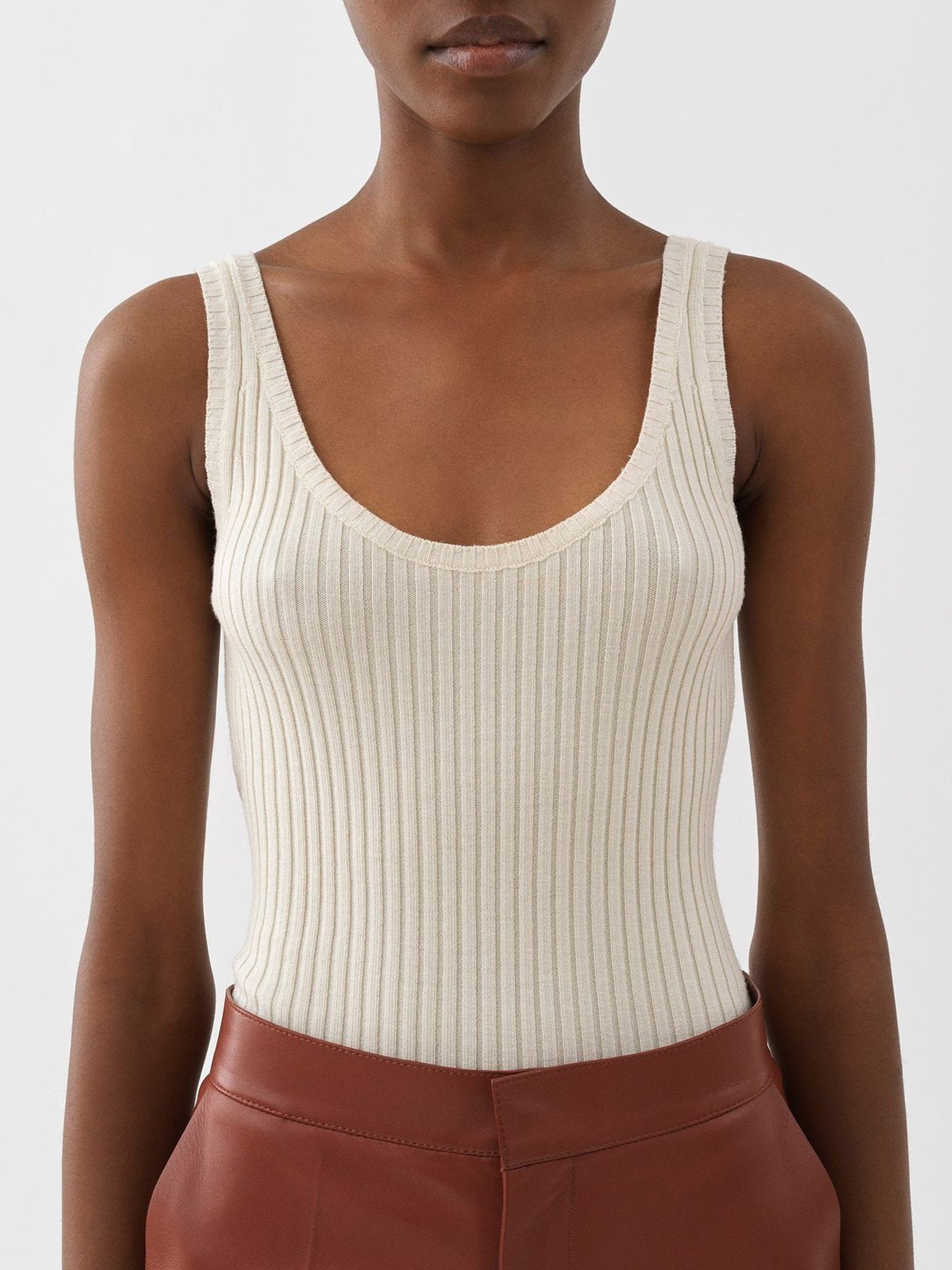 Pantalon cigarette en cuir - Intense Brown