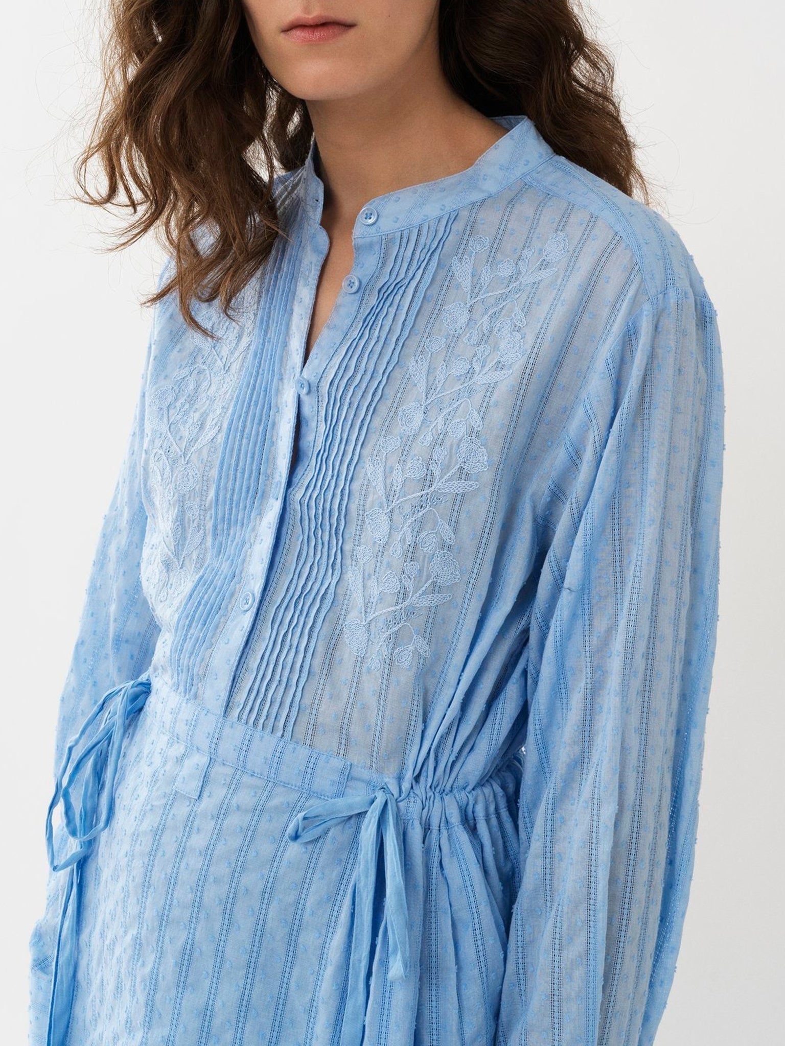 Robe chemise à col rond boutonnée & ceinturée - Tender Blue