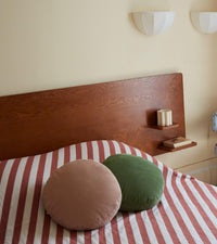 Coussin Ciccio en velours côtelé - Vert amande