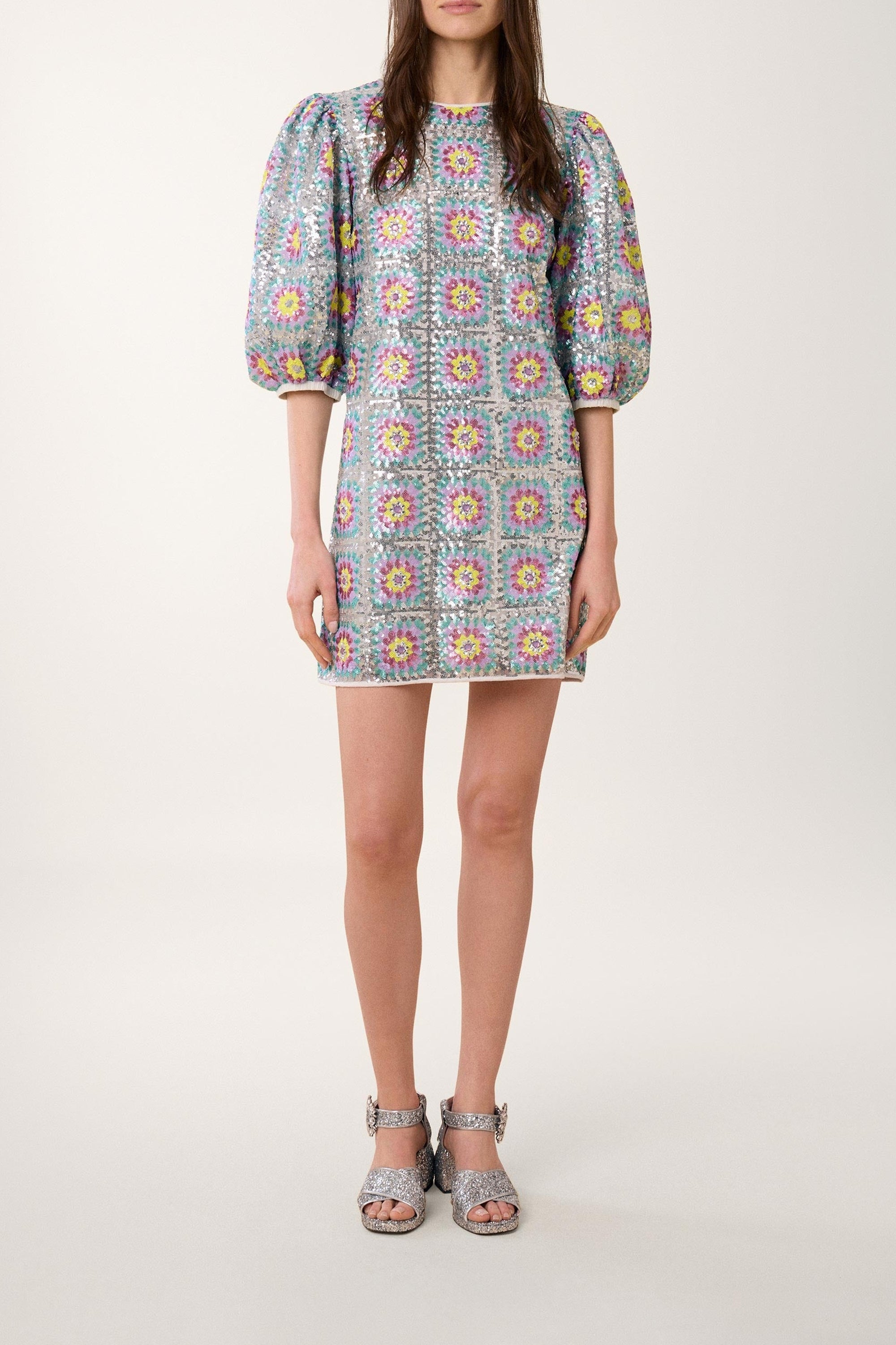 Robe courte à paillettes - Multicolore