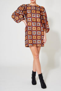 Robe courte en crochet à paillettes - Marron