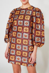 Robe courte en crochet à paillettes - Marron