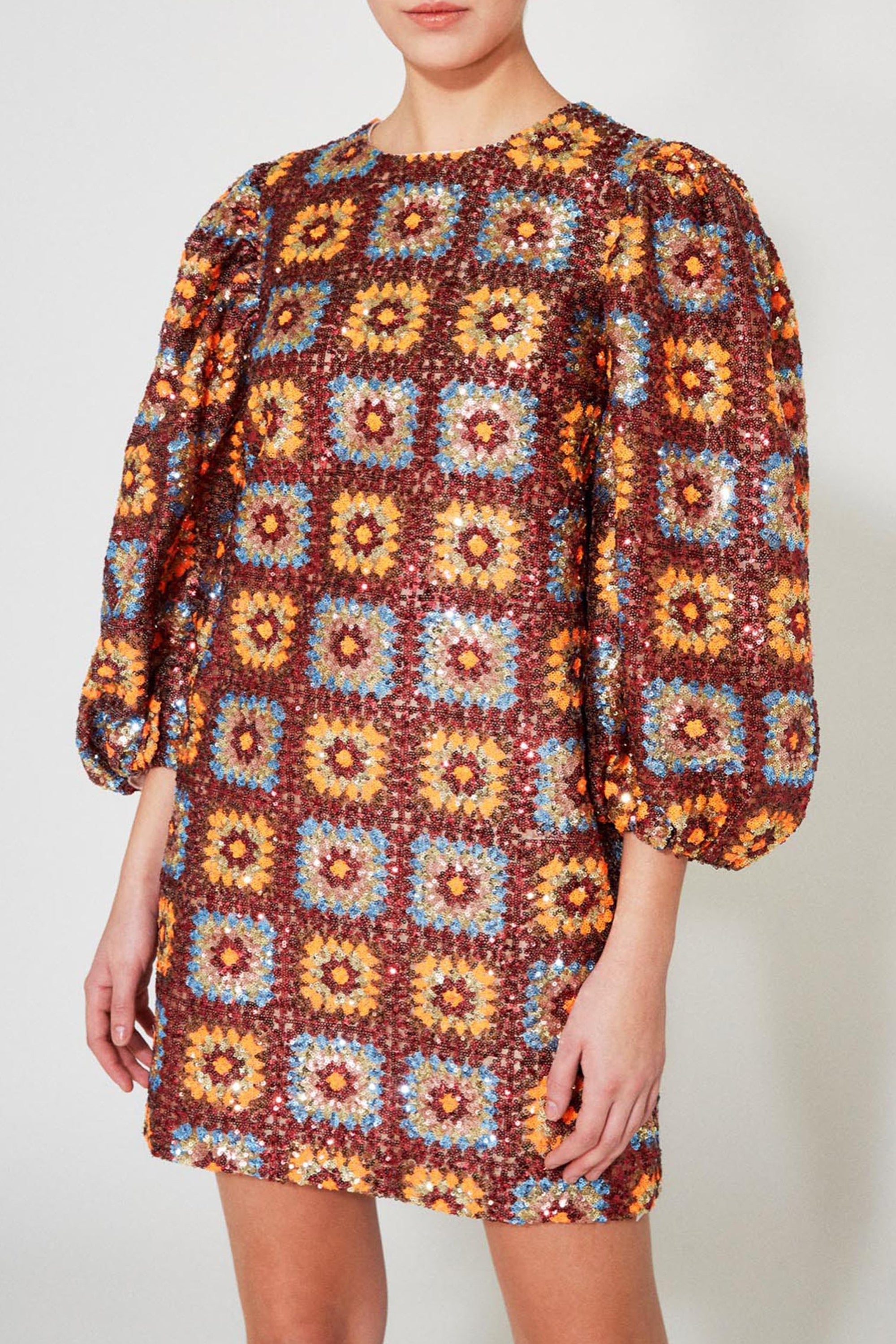 Robe courte en crochet à paillettes - Marron