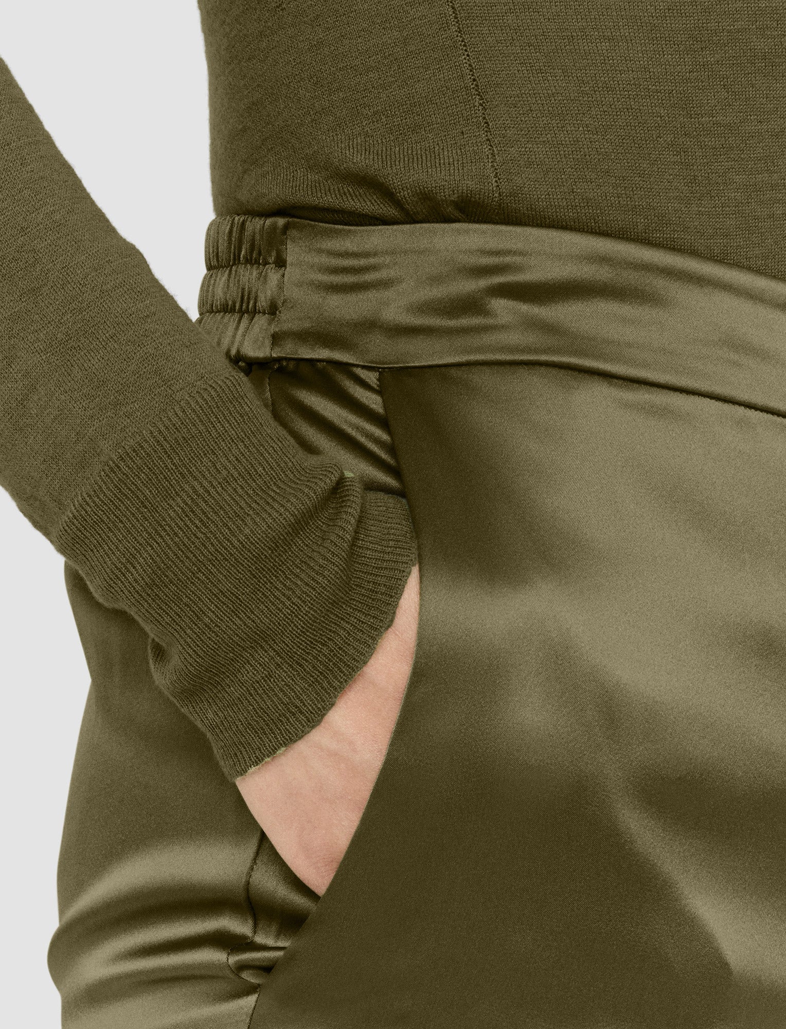 DJV /  4qty / 150€ / 1-1 / ST100%   Tova-Pant-Silk Satin
