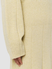 DJV /  5qty / 190€ / 29-2 / ST7%   Dress-Soft Wool