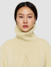 NEW / 2qty   Poncho-Soft Wool