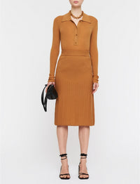 DJV /  14qty / 95€ / 30-2 / ST7%   Skirt-Fine Rib Merinos