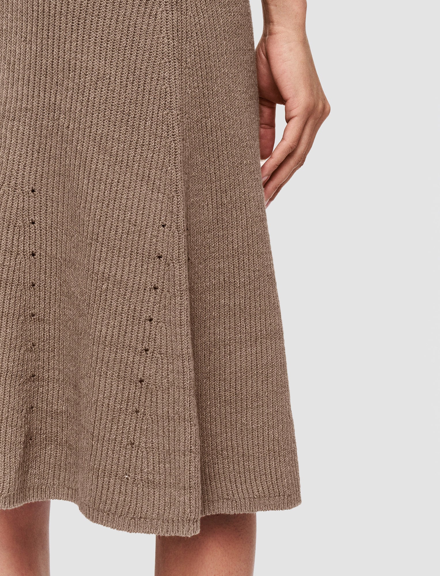 DJV /  3qty / 120€ / 5-1 / ST20%   Skirt-Linen Blend