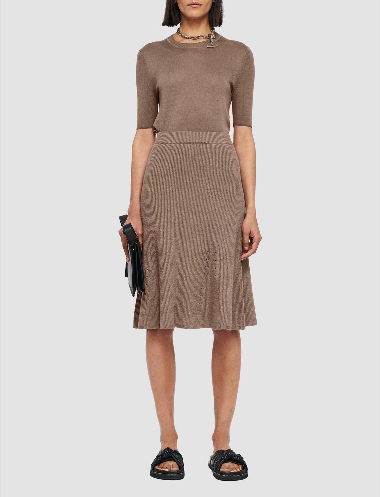 DJV /  3qty / 120€ / 5-1 / ST20%   Skirt-Linen Blend