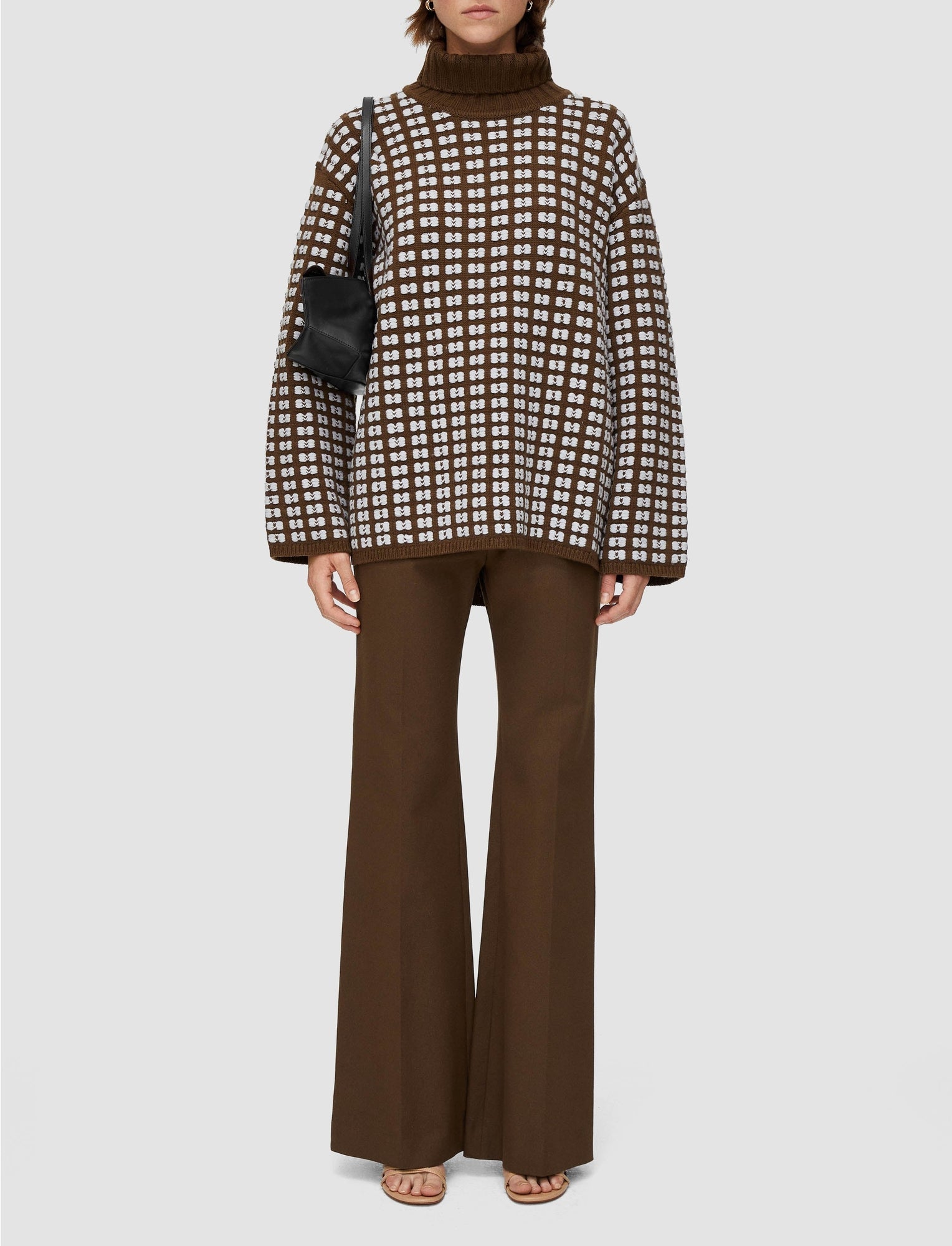 DJV /  3qty / 150€ / 1-1 / ST100%   High Nk Ls-Waffle Knit RWS
