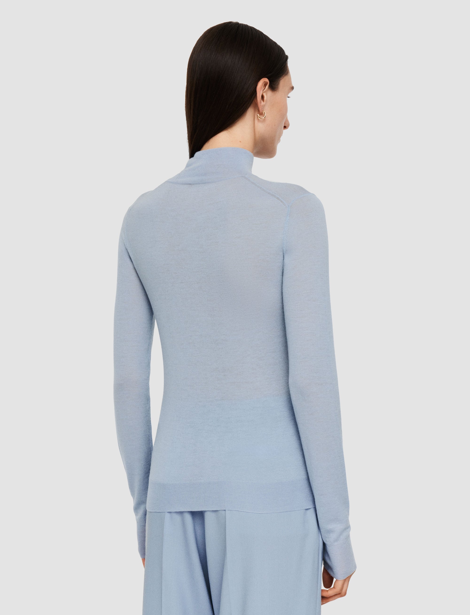 NEW / 18qty   High Nk Ls-Cashair