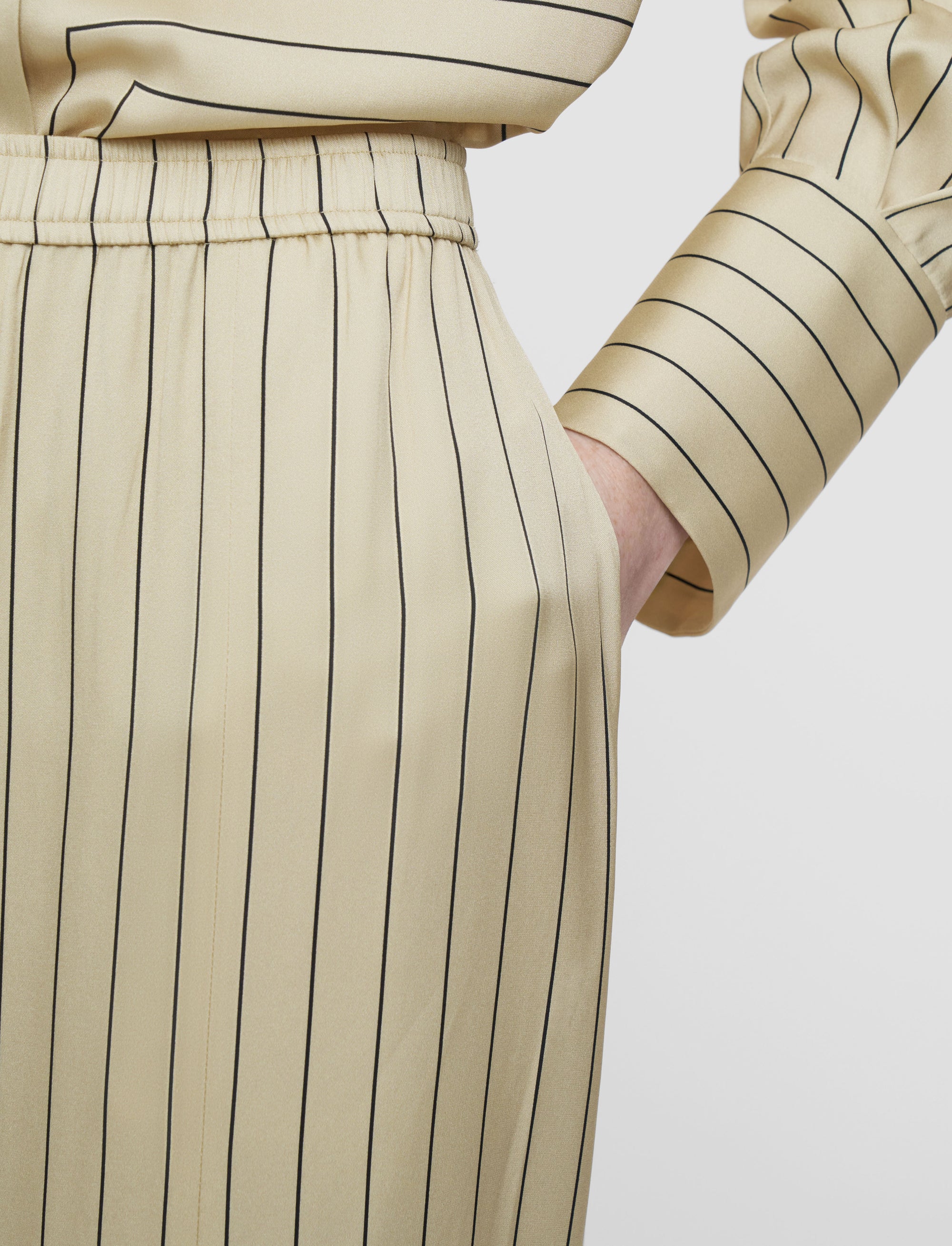 NEW / 18qty   Hulin-Pant-Geometric Animation