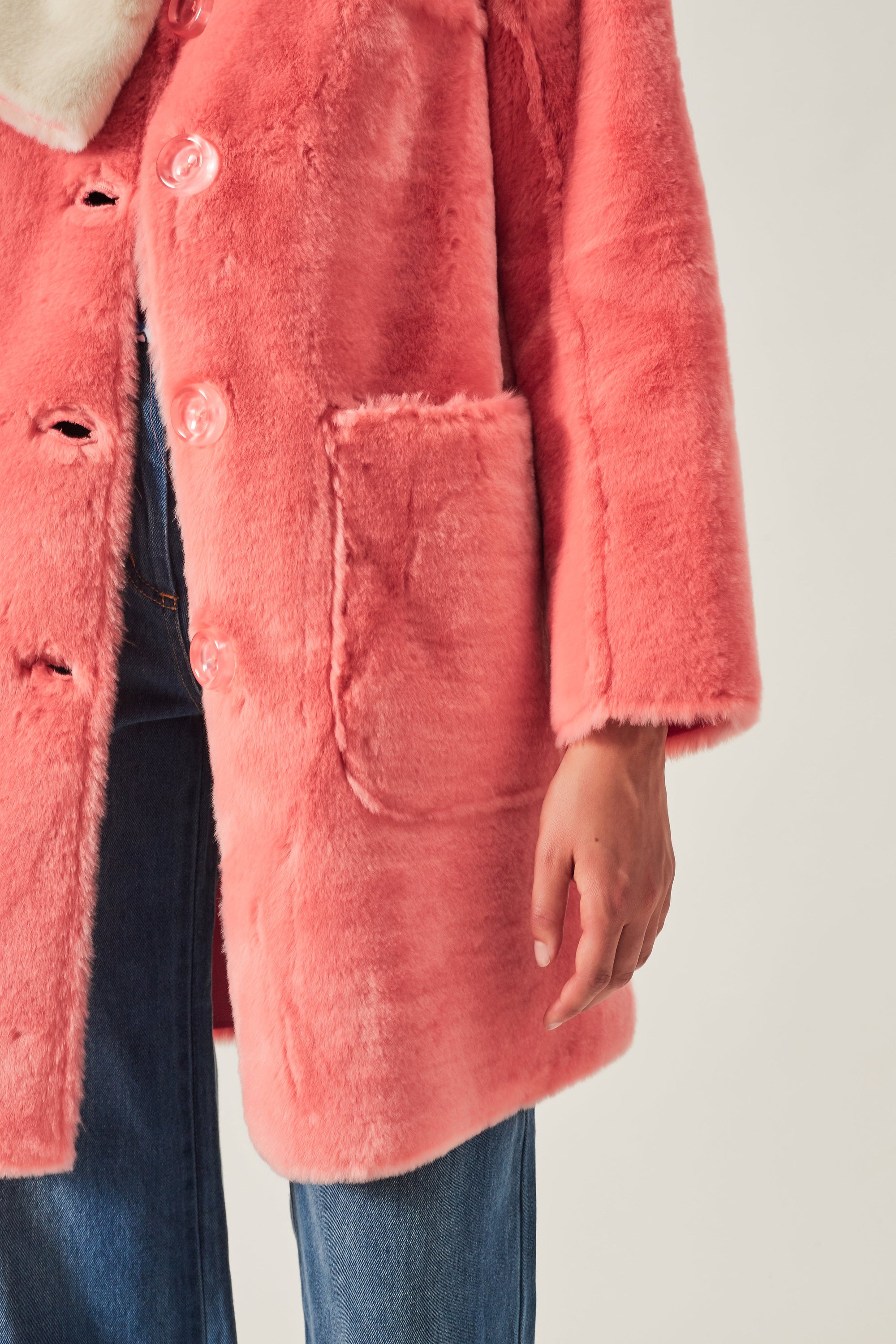 Manteau en satin et fourrure - Rose
