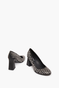 Escarpins ornés de clous ronds en cuir - Noir