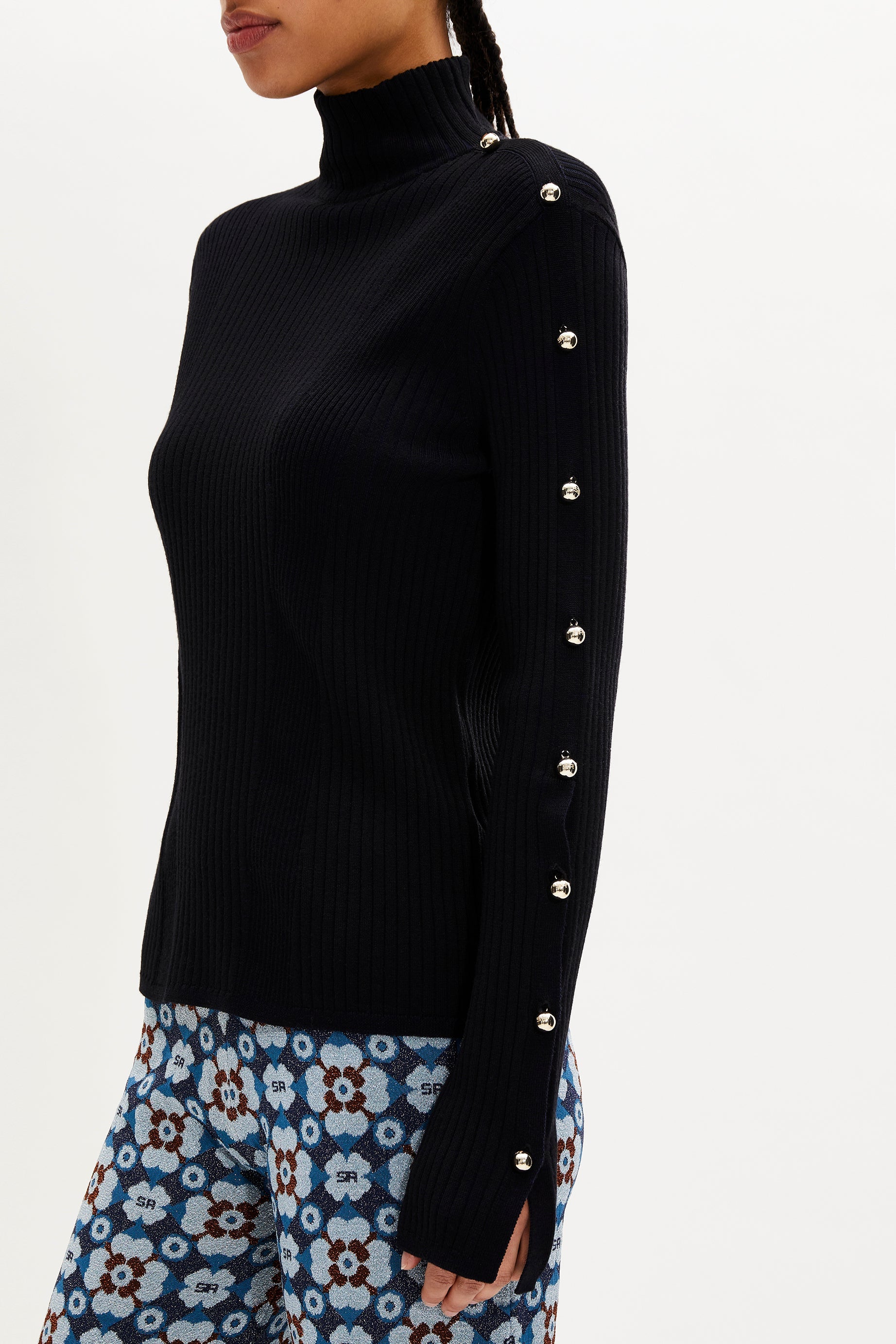 Pull col roulé à boutons argentés - Noir