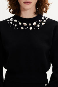 Pull à encolure brodée en cabochons à strass en laine - Noir