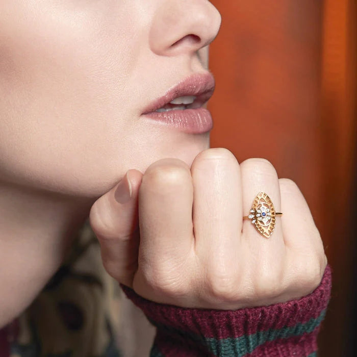 Bague large Ajna en or rose 18 carats & saphir bleu