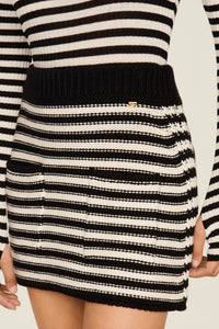 Mini-jupe à poches en laine - Noir & Blanc