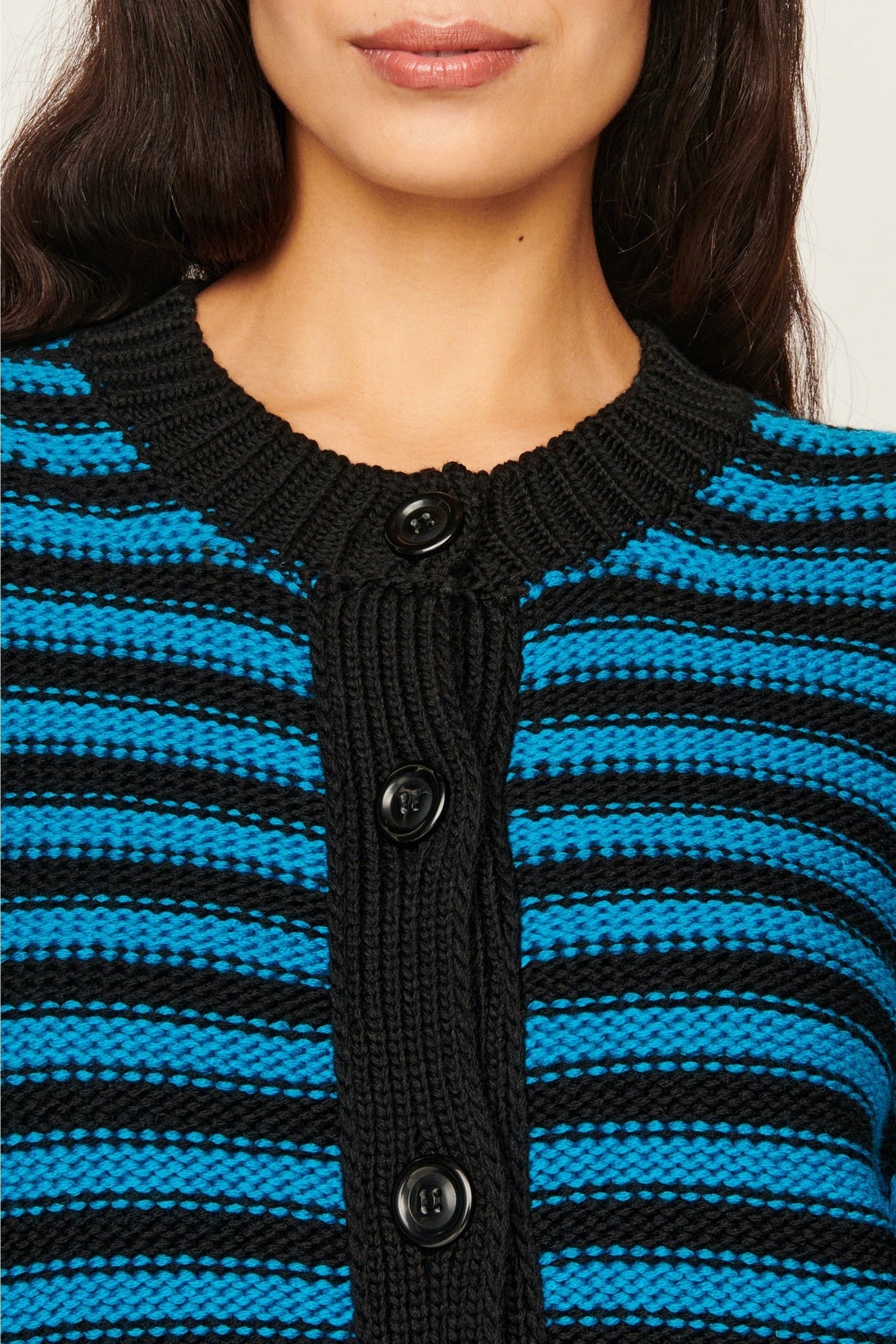 Cardigan en laine - Noir & Bleu de Prusse