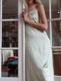 Robe longue midi Les intemporels en soie - Amande