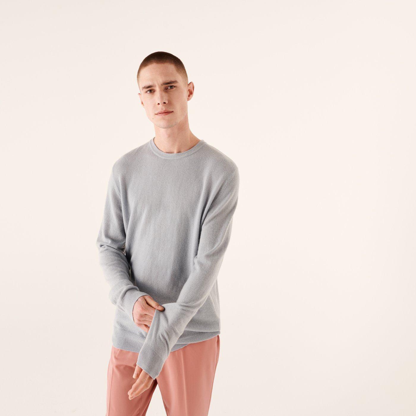 Pull à col rond fin en cachemire - Cloud Blue