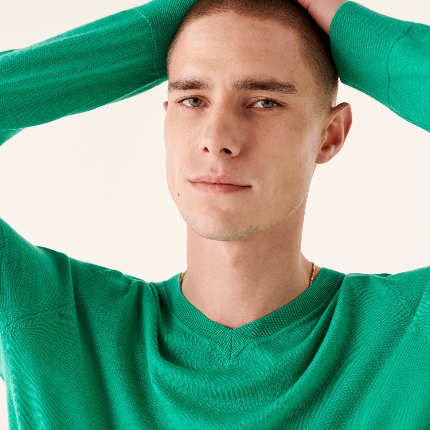 Pull à col V en laine superfine - Mint