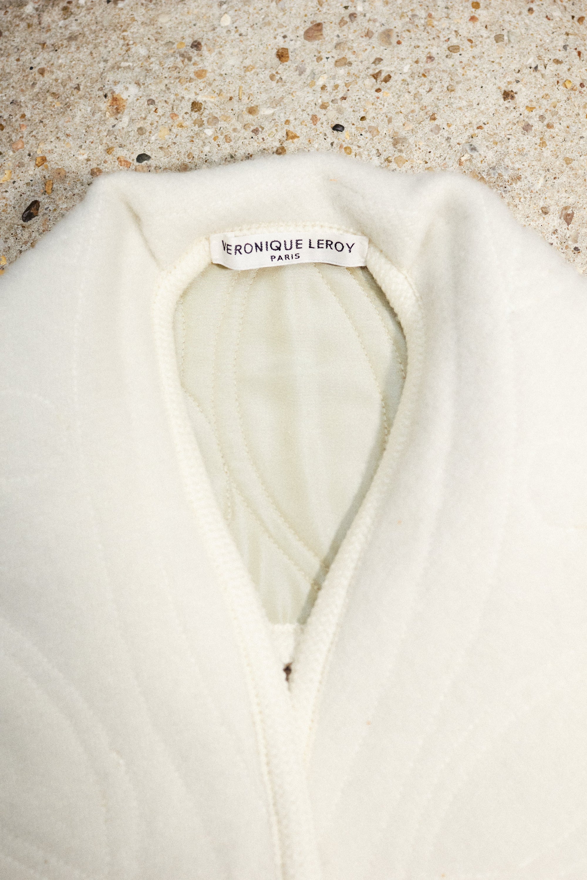 Col en laine autrichienne et taffeta matelassés - Ivory almond