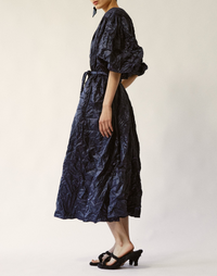 Robe froncée en nylon froissé - Marine