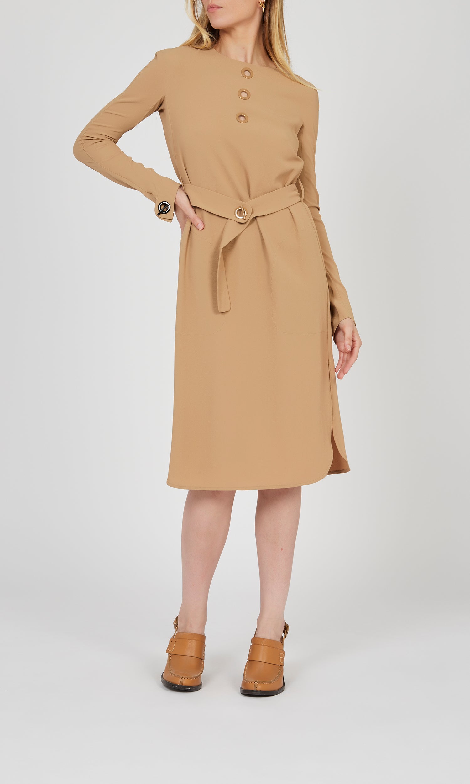 Robe midi ceinturée perforée - Camel