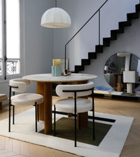 Chaise Libera structure en laine bouclée - Blanc crème