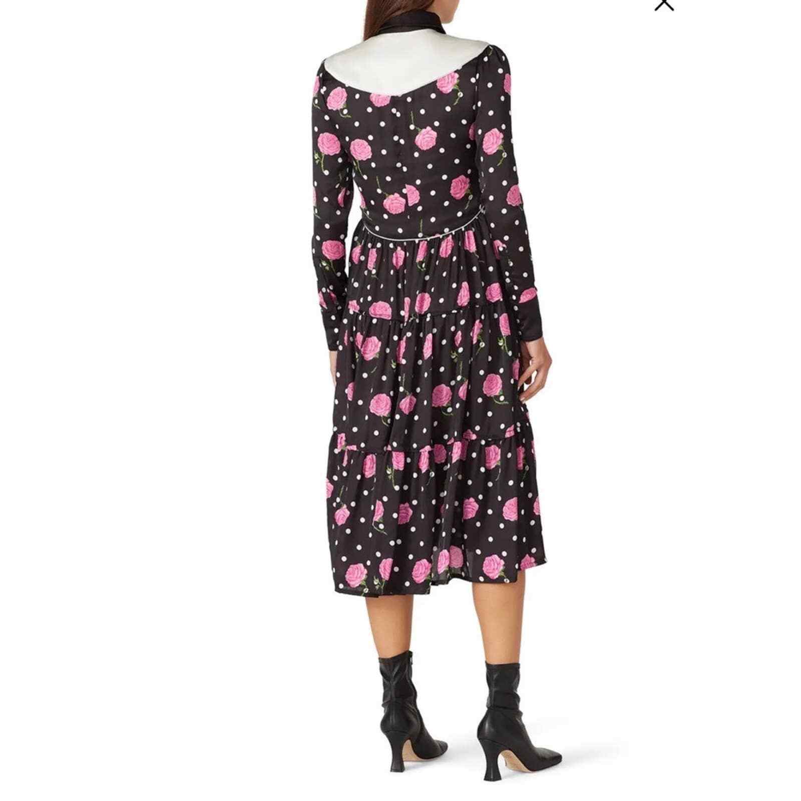 Robe plissée et boutonnée - Black Roses And Dots