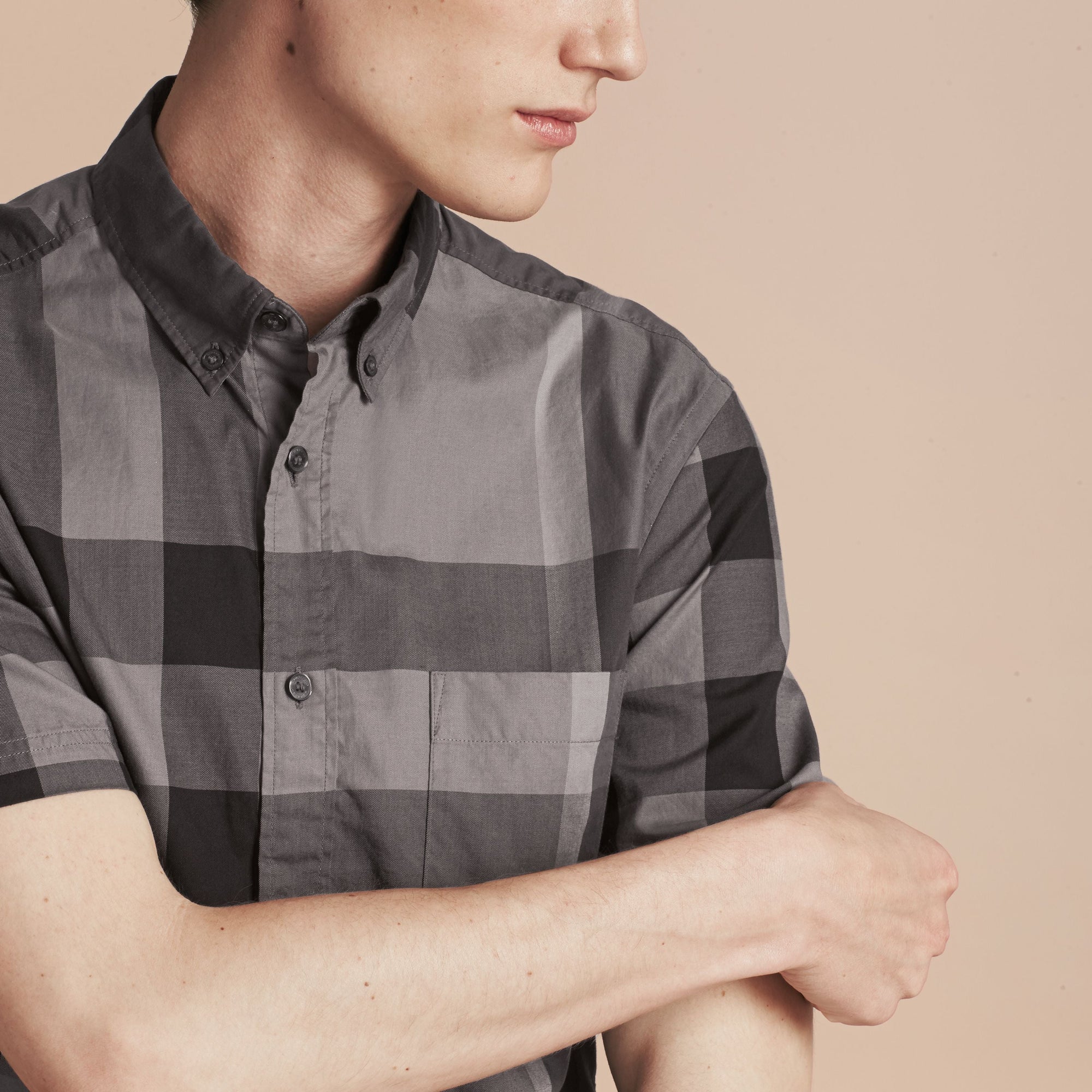 CHARCOAL Chemise en coton à manches courtes avec motif check