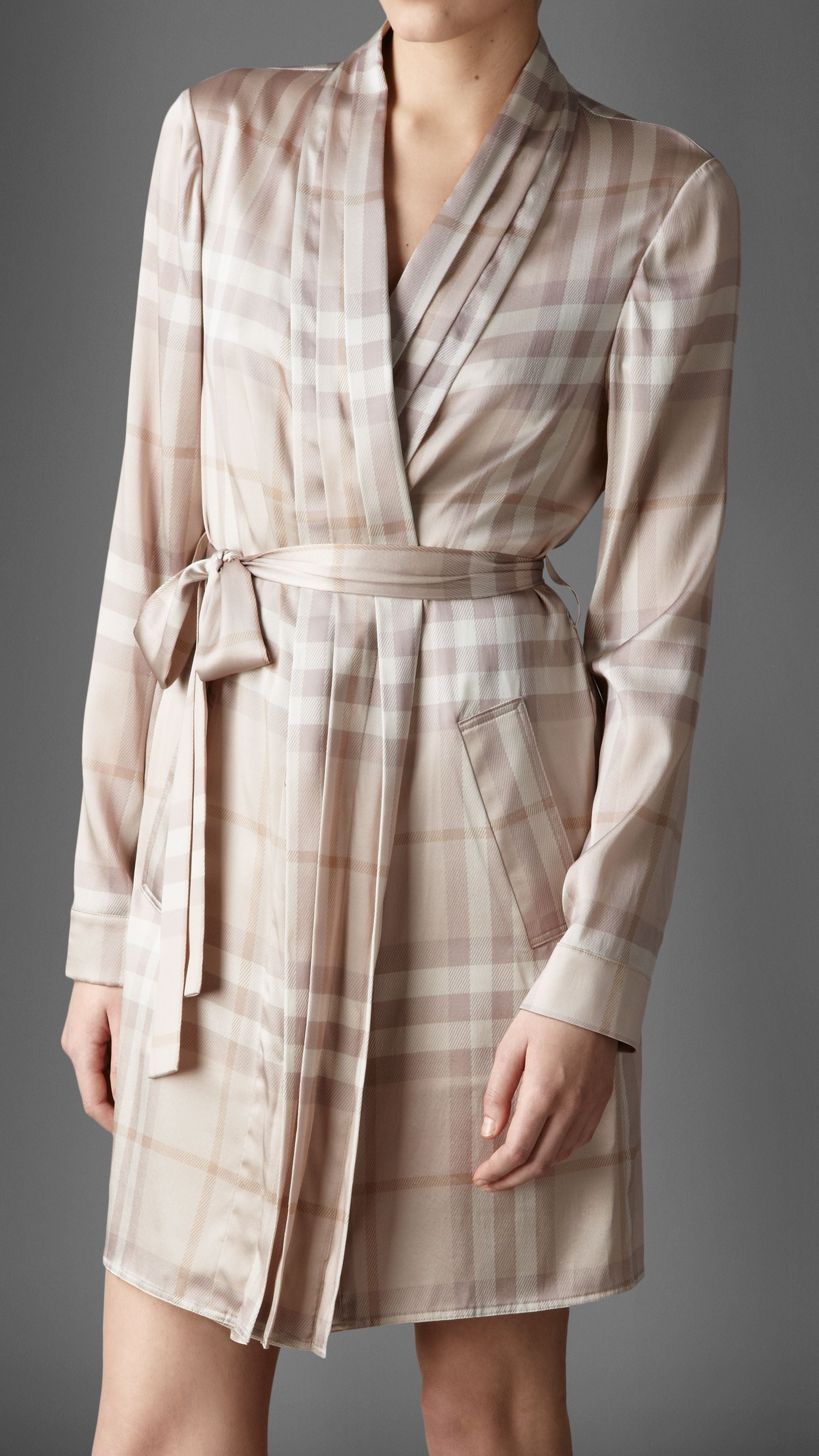 NUDE Robe de chambre en soie extensible en check