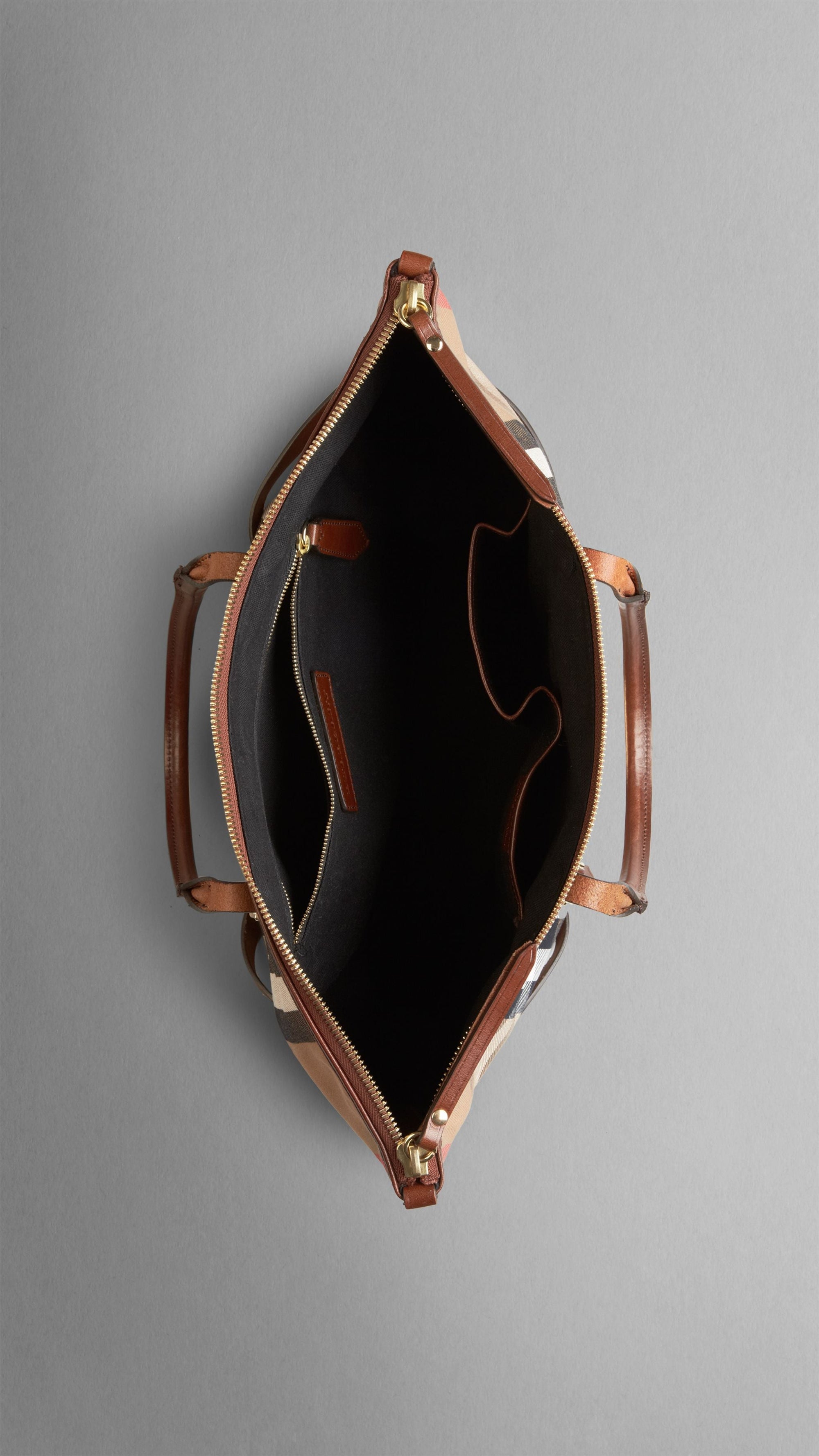 DARK TAN Petit sac tote en house check à bride