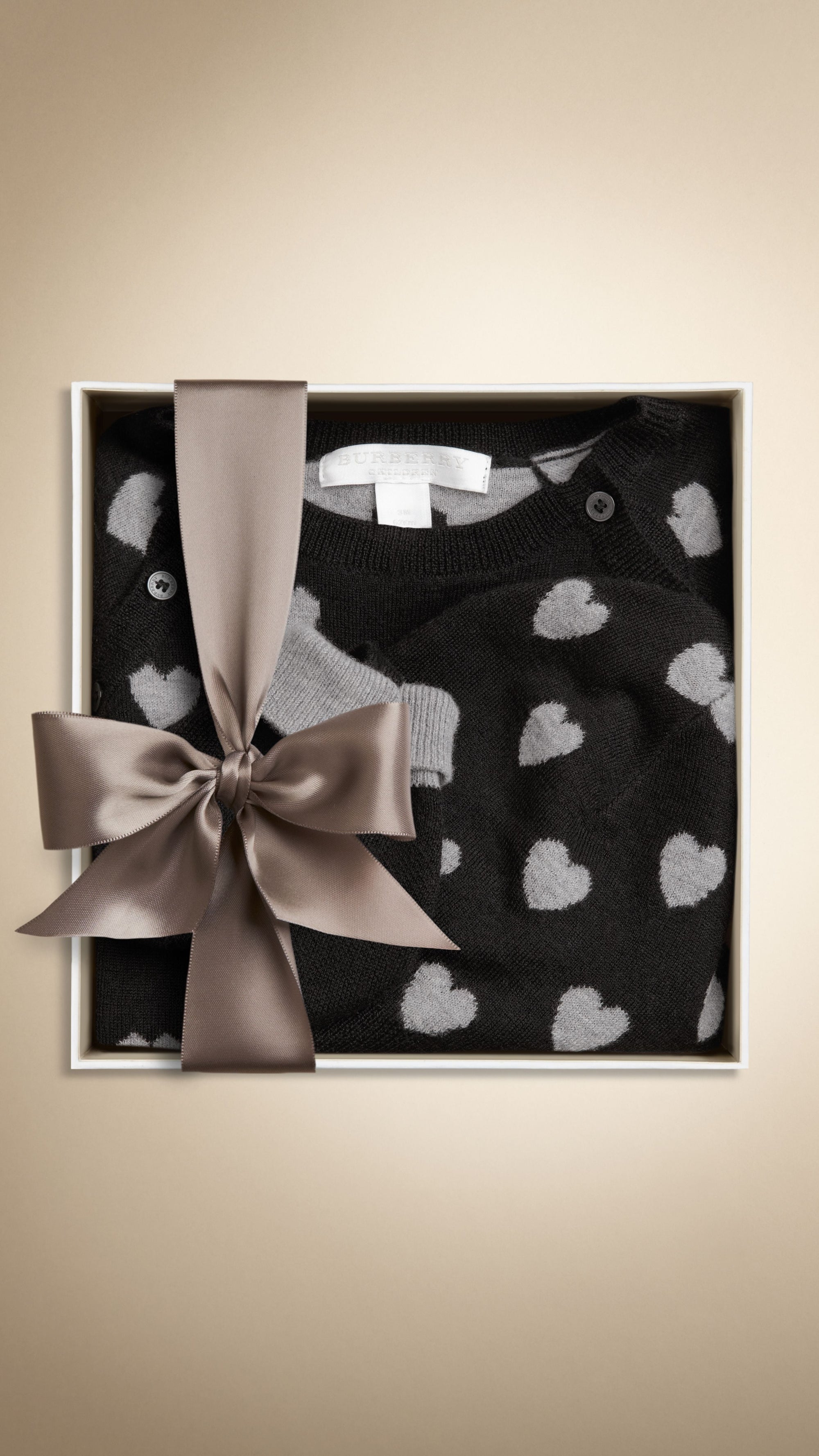 BLACK Set cadeau pour bébé en cachemire à motif cœurs