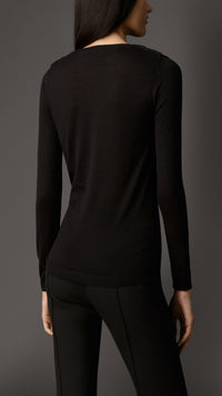 BLACK Pull en laine mérinos avec nœud