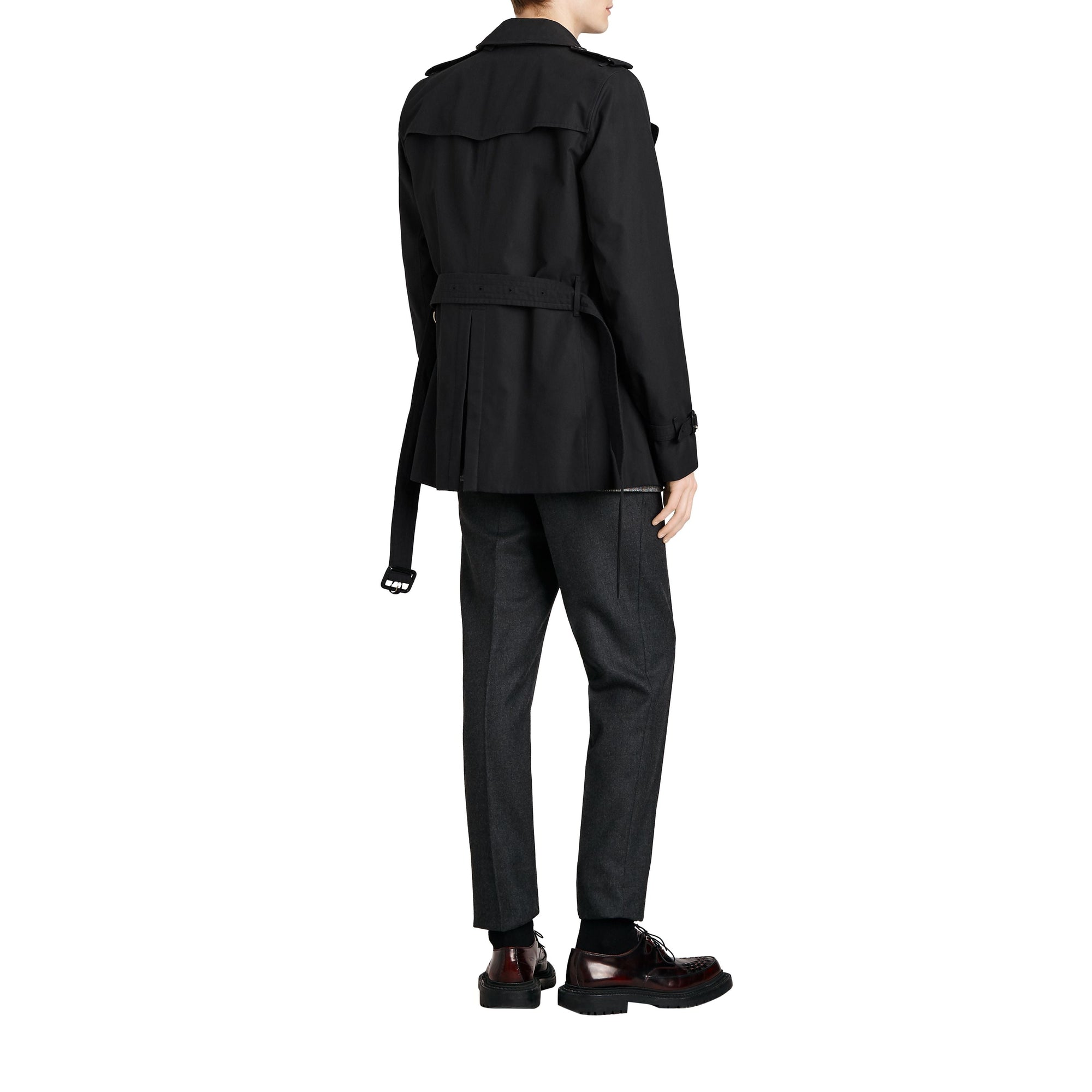 BLACK The Kensington – Trench court