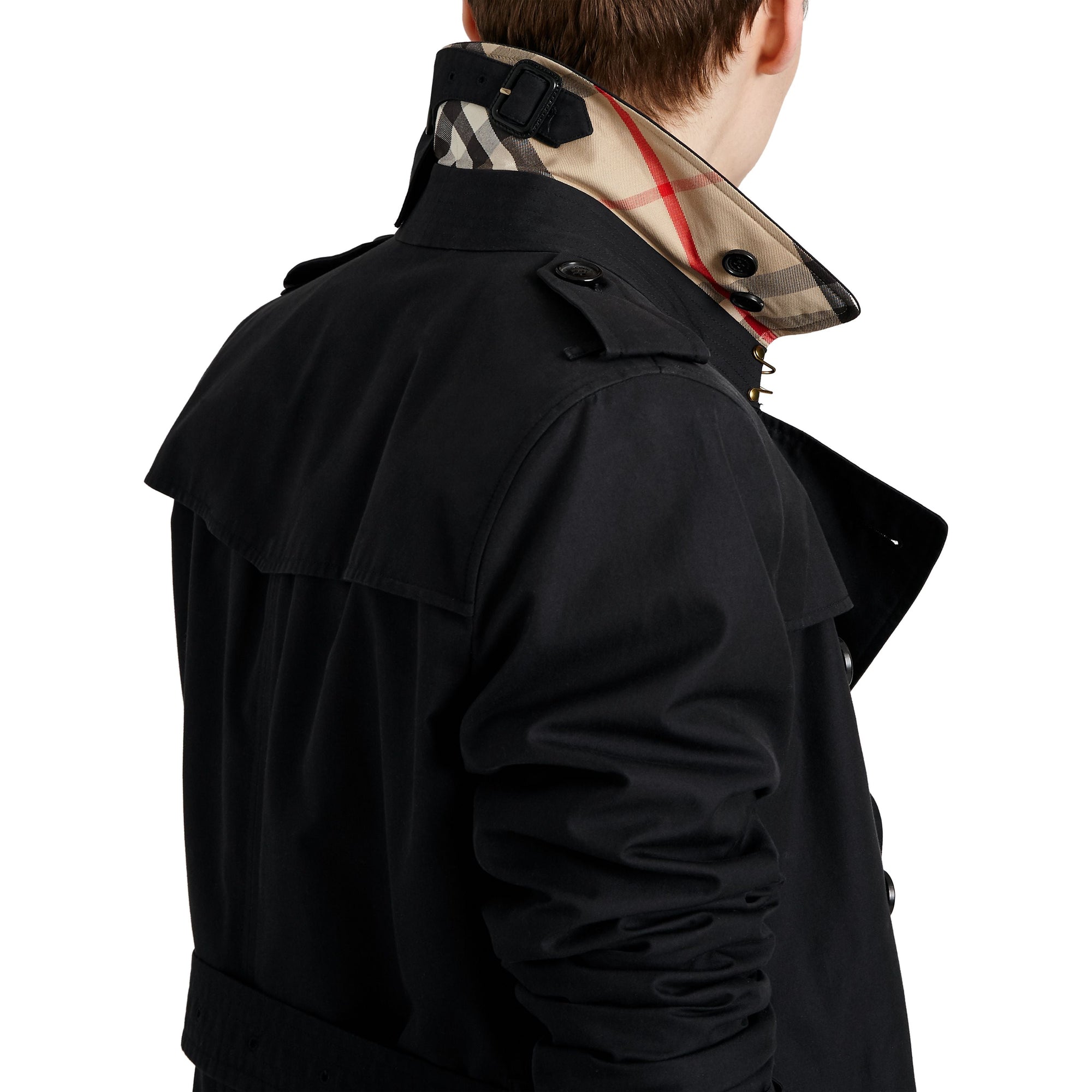 BLACK The Kensington – Trench court