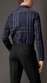 NAVY Chemise de coupe moderne en coton