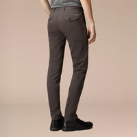 FLINT Chino de coupe slim en sergé de coton extensible