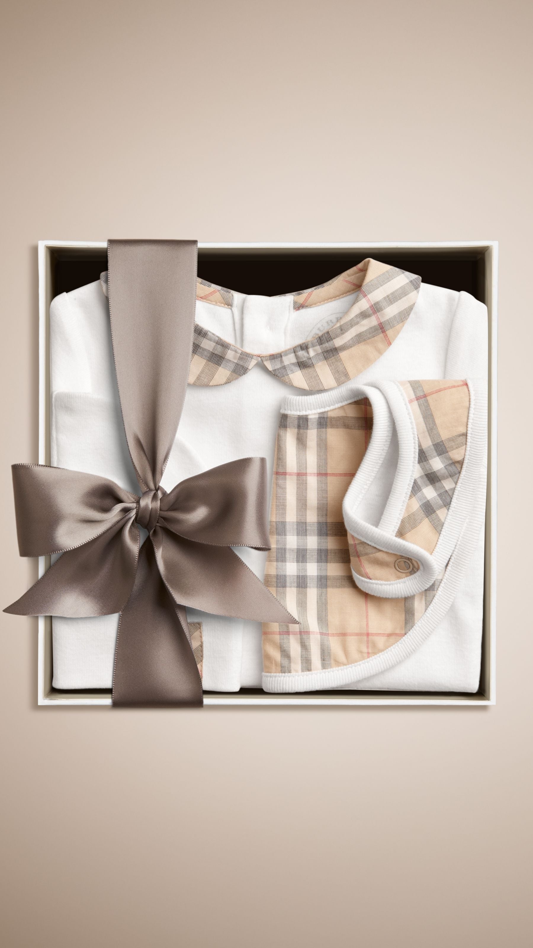 WHITE Set cadeau trois pièces pour bébé en coton