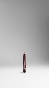 PINK HEATHER Portefeuille continental en cuir London verni