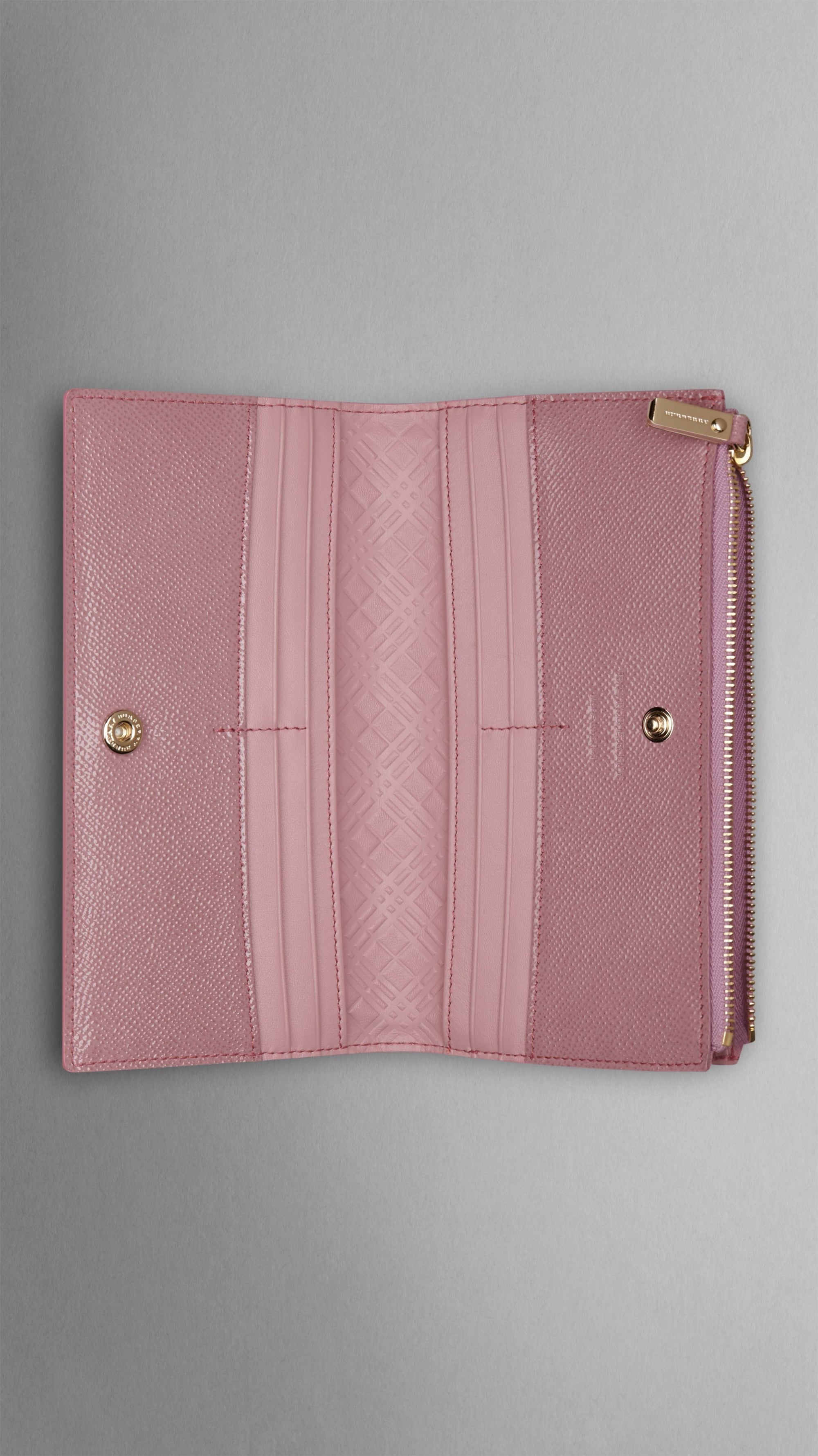 PINK HEATHER Portefeuille continental en cuir London verni