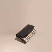 BLACK Portefeuille continental Horseferry check avec éléments en cuir