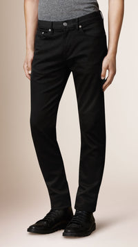 BLACK Jean de coupe droite teint en fil