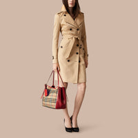 HONEY/PARADE RED Petit Sac The Canter avec motif Horseferry check et éléments en cuir