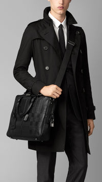 BLACK Attaché-case en cuir gravé de check en relief